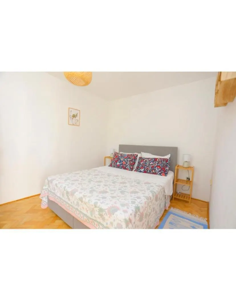 Old Town Villa Vrsi 0*,